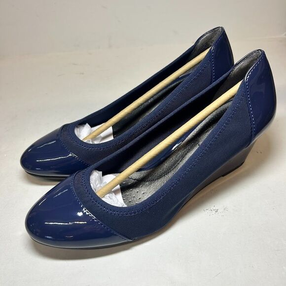 Life Stride Womens 8 W Navy Blue Patent Paneling Juliana Wedge Heel Pumps NIBHW9 - Picture 2 of 5